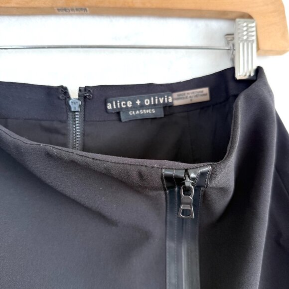 Alice + Olivia Lennon Side Zip Overlap Wrap Tulip Mini Skirt Womens 8 Black - Picture 2 of 8